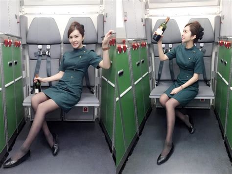 Top 10 Flight Attendant & Hottest Air Hostess 2023